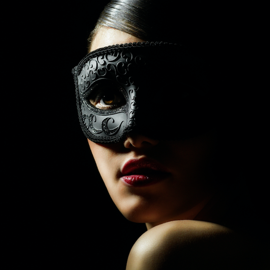 Women with blindfold mask