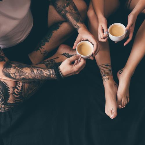tattoo singles having a coffee together