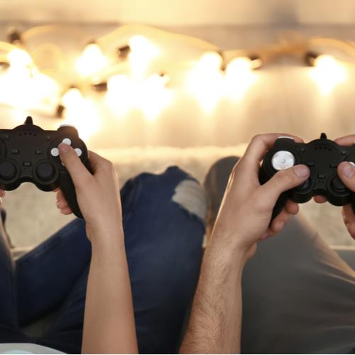 gamer girl, gamer guy, gamer dates