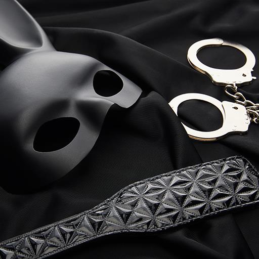 BDSM Dating, Woman in Mask & Collar, Hooking up with man